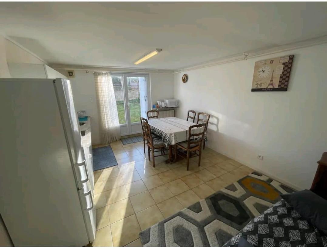 -Comme A La Maison- Jardin, Veranda, Ideal Familles Et Business Niort Exterior photo