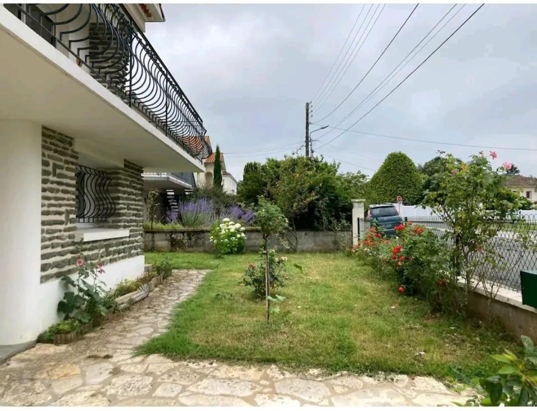 -Comme A La Maison- Jardin, Veranda, Ideal Familles Et Business Niort Exterior photo